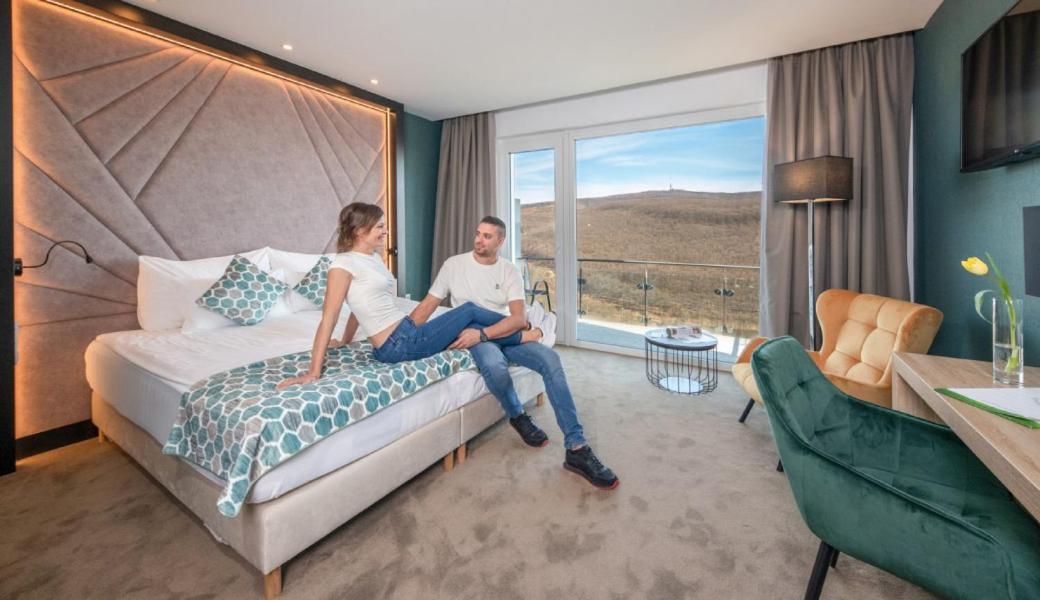 Hotel Ozon & Luxury Villas Mátraháza Екстериор снимка