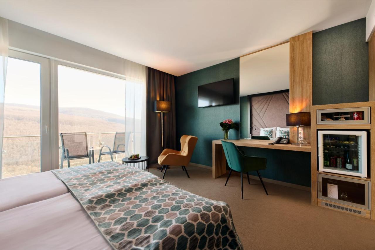 Hotel Ozon & Luxury Villas Mátraháza Екстериор снимка
