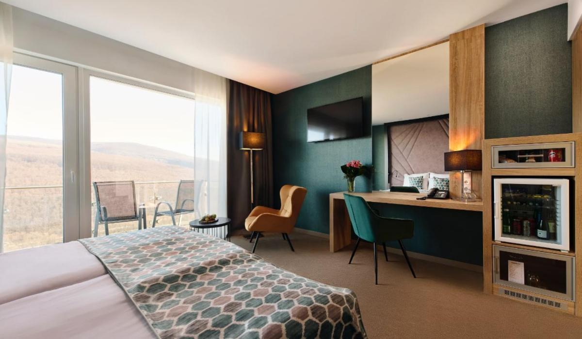 Hotel Ozon & Luxury Villas Mátraháza Екстериор снимка
